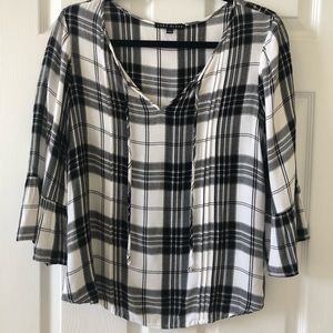 Black & white flannel look top